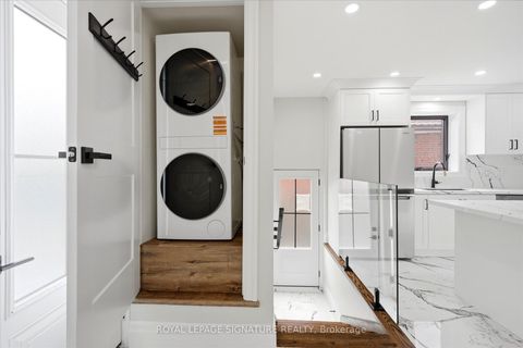 Photo 5 at 24 Treeview Drive, Alderwood, Toronto