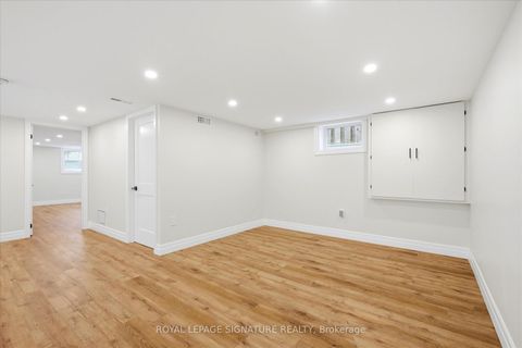 Photo 27 at 24 Treeview Drive, Alderwood, Toronto