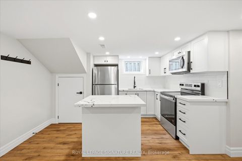 Photo 28 at 24 Treeview Drive, Alderwood, Toronto