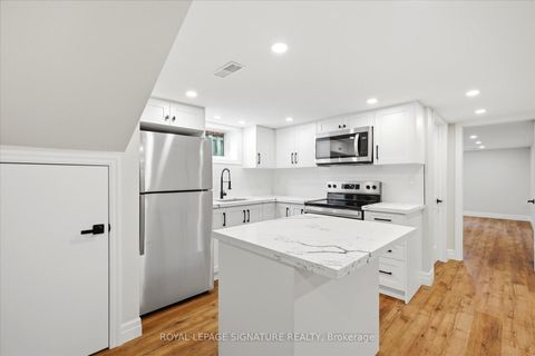 Photo 29 at 24 Treeview Drive, Alderwood, Toronto