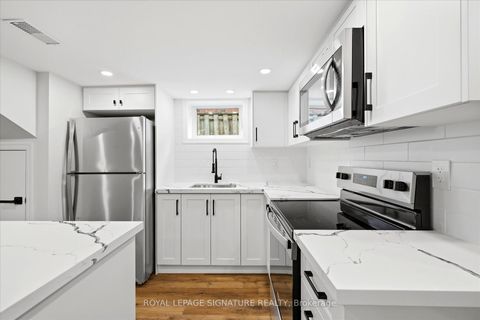 Photo 31 at 24 Treeview Drive, Alderwood, Toronto