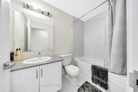 Photo 10 at 46 William Duncan Road, CFB, Toronto