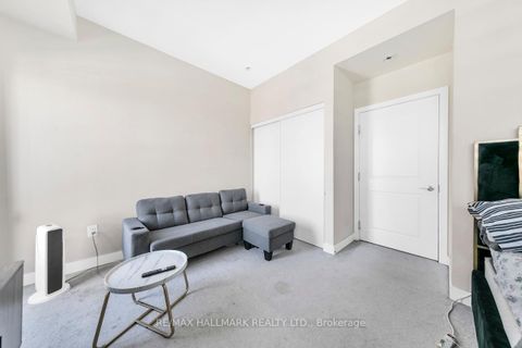 Photo 13 at 46 William Duncan Road, CFB, Toronto