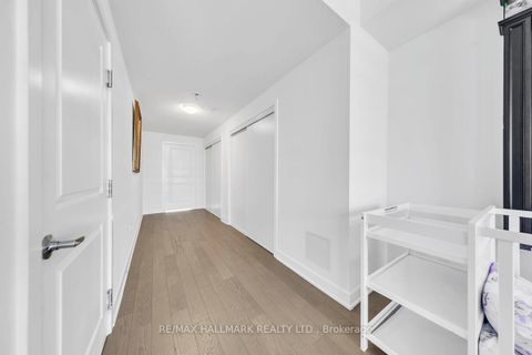 Photo 17 at 46 William Duncan Road, CFB, Toronto