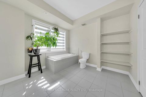 Photo 20 at 46 William Duncan Road, CFB, Toronto