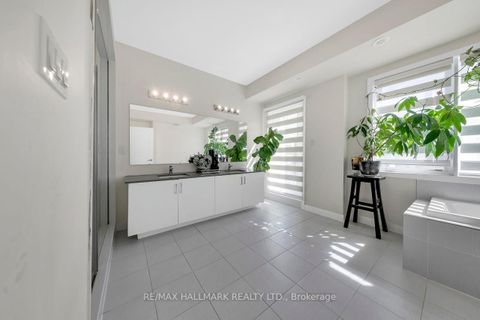 Photo 22 at 46 William Duncan Road, CFB, Toronto