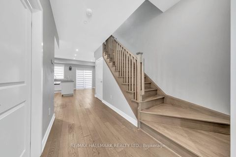 Photo 40 at 46 William Duncan Road, CFB, Toronto