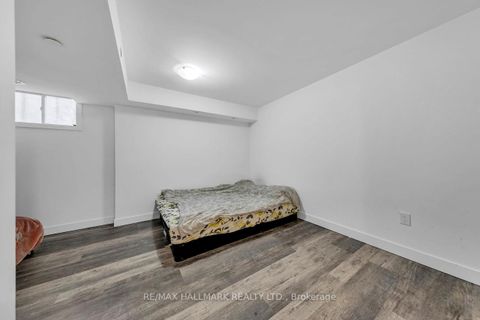 Photo 47 at 46 William Duncan Road, CFB, Toronto
