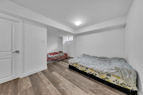 Photo 48 at 46 William Duncan Road, CFB, Toronto