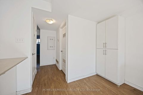 Photo 14 at 11 - 244 Penetanguishene Road, Georgian Drive, Barrie