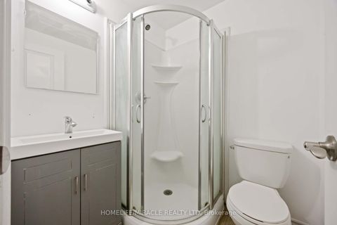 Photo 18 at 11 - 244 Penetanguishene Road, Georgian Drive, Barrie