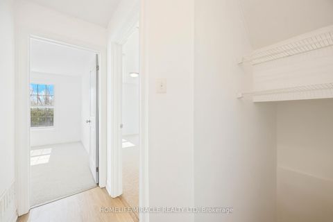 Photo 23 at 11 - 244 Penetanguishene Road, Georgian Drive, Barrie