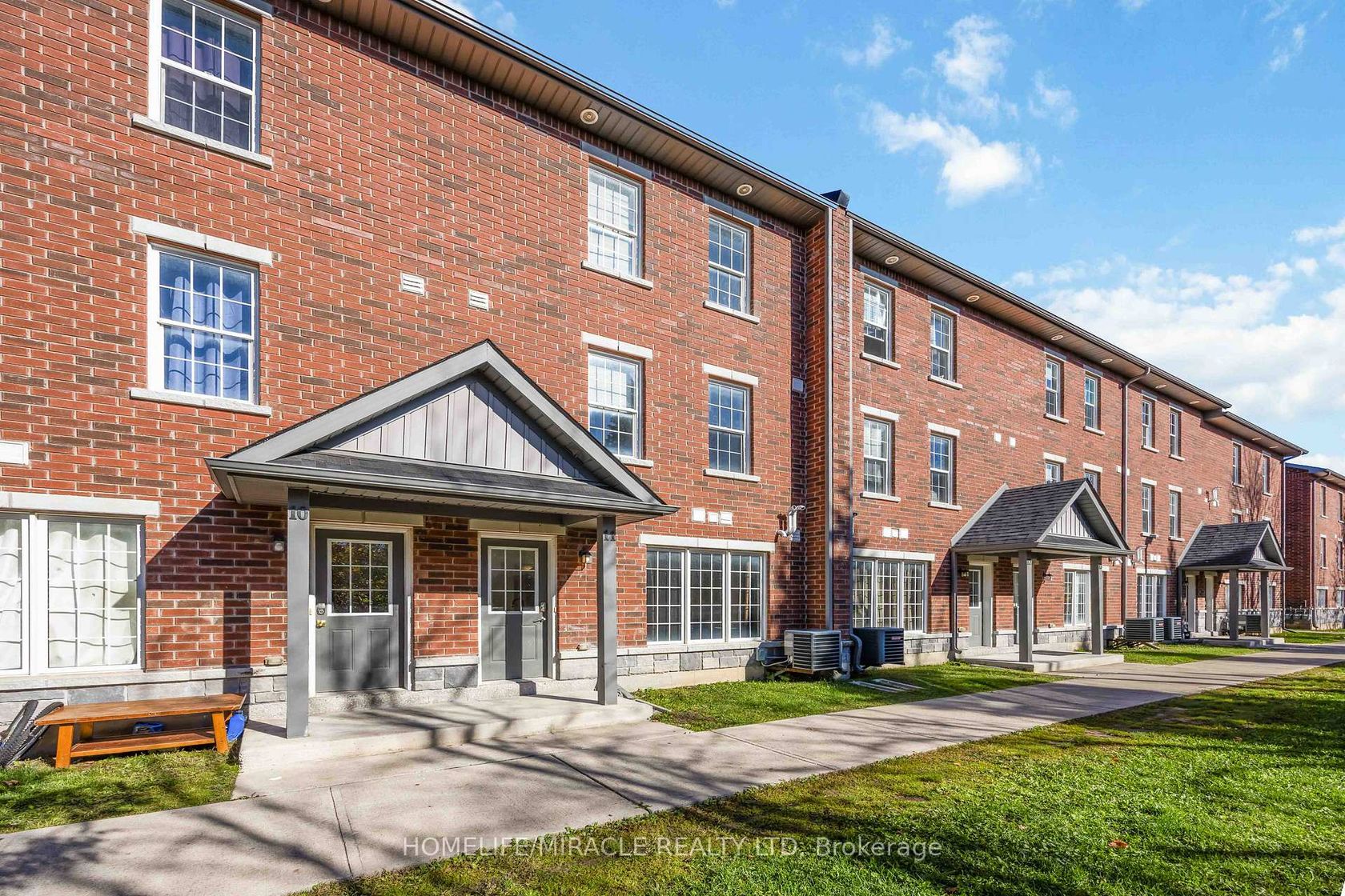 11 - 244 Penetanguishene Road, Georgian Drive, Barrie photo number 2