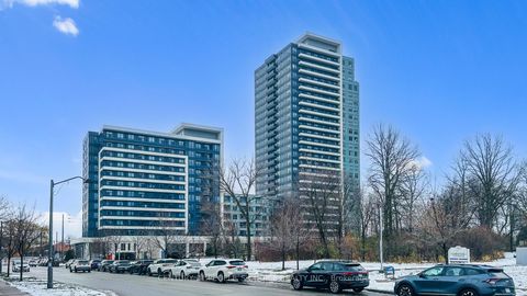 Photo 2 at 1404 - 7890 Bathurst Street, Beverley Glen, Vaughan