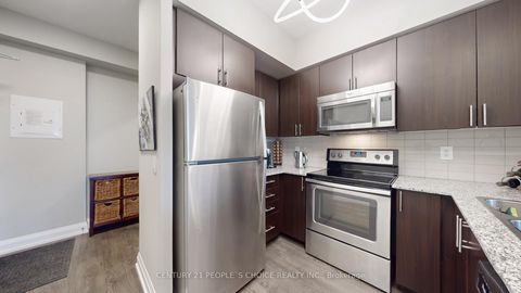 Photo 17 at 1404 - 7890 Bathurst Street, Beverley Glen, Vaughan