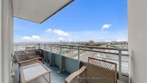 Photo 32 at 1404 - 7890 Bathurst Street, Beverley Glen, Vaughan