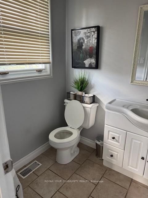 Photo 19 at 72 Douglas Street, Sutton & Jackson's Point, Georgina