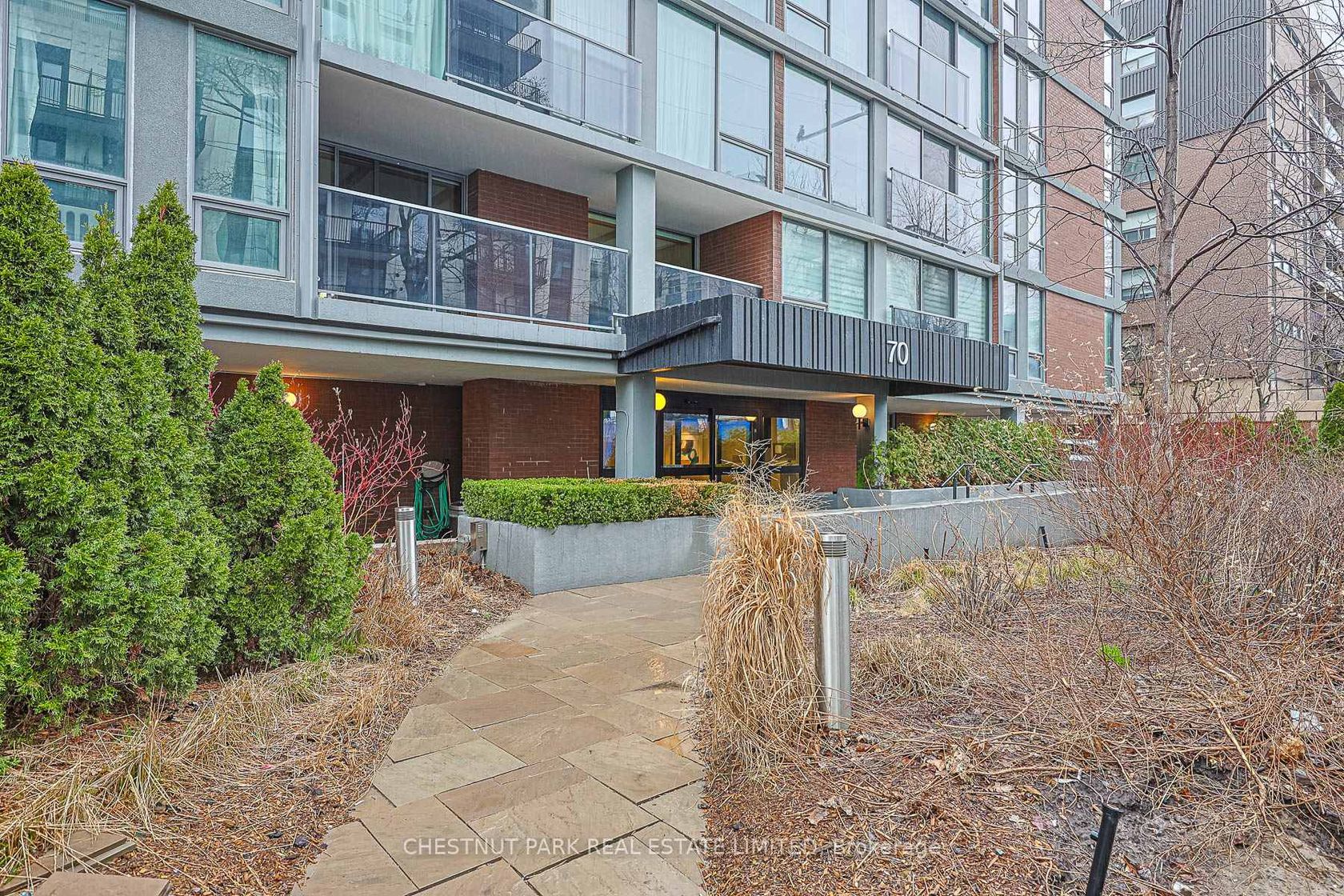 PH2 - 70 Montclair Avenue, Forest Hill South, Toronto by Loree Meneguzzi Real Estate PH2 - 70 Montclair Avenue, Forest Hill South, Toronto