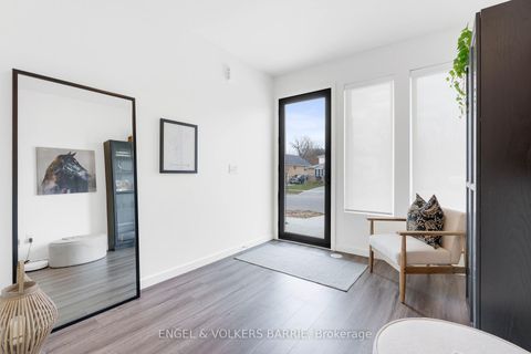 Photo 3 at 142 Athabaska Road, Holly, Barrie