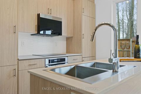 Photo 12 at 142 Athabaska Road, Holly, Barrie