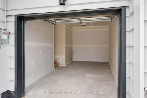 Photo 32 at 142 Athabaska Road, Holly, Barrie