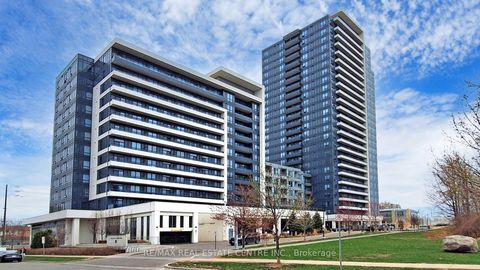 Photo 2 at 228 - 7900 Bathurst Street, Beverley Glen, Vaughan