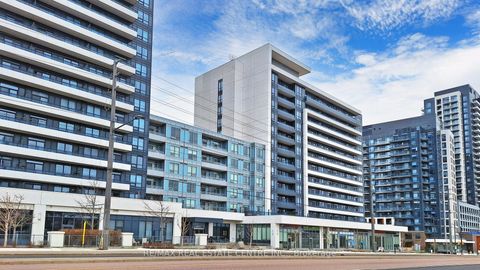 Photo 3 at 228 - 7900 Bathurst Street, Beverley Glen, Vaughan