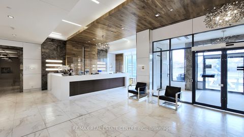 Photo 7 at 228 - 7900 Bathurst Street, Beverley Glen, Vaughan