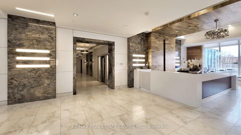 Photo 8 at 228 - 7900 Bathurst Street, Beverley Glen, Vaughan