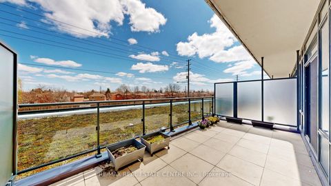 Photo 22 at 228 - 7900 Bathurst Street, Beverley Glen, Vaughan