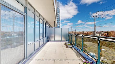 Photo 24 at 228 - 7900 Bathurst Street, Beverley Glen, Vaughan