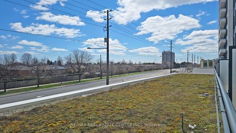 Photo 25 at 228 - 7900 Bathurst Street, Beverley Glen, Vaughan