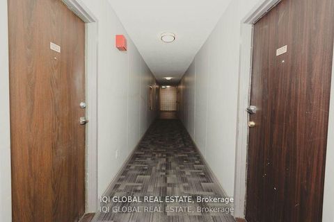 Photo 17 at 1202 - 390 Dixon Road S, The Westway, Toronto