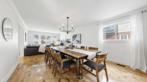 Photo 2 at 116 Oakmeadow Boulevard, Morningside, Toronto