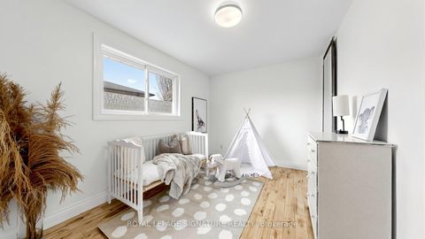 Photo 10 at 116 Oakmeadow Boulevard, Morningside, Toronto