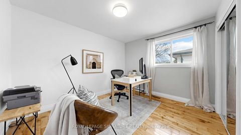Photo 11 at 116 Oakmeadow Boulevard, Morningside, Toronto