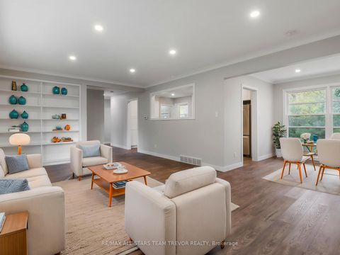 Photo 3 at 58 Queen Street, Sutton & Jackson's Point, Georgina