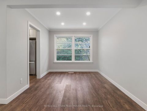 Photo 6 at 58 Queen Street, Sutton & Jackson's Point, Georgina