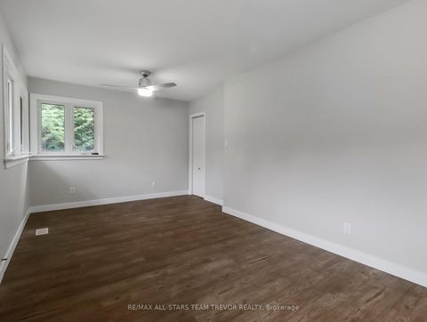 Photo 12 at 58 Queen Street, Sutton & Jackson's Point, Georgina