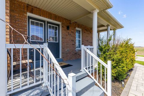 Photo 1 at 117 Four Seasons Crescent, Woodland Hill, Newmarket