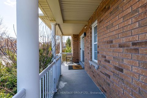 Photo 3 at 117 Four Seasons Crescent, Woodland Hill, Newmarket