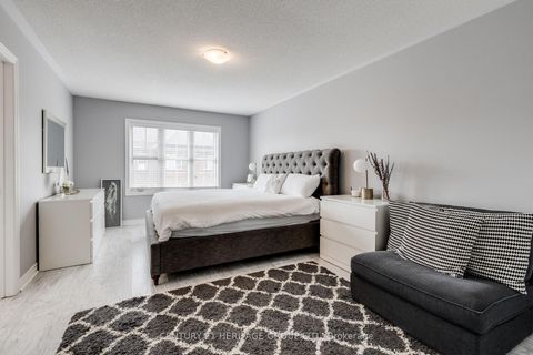 Photo 19 at 117 Four Seasons Crescent, Woodland Hill, Newmarket