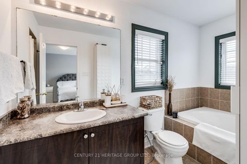 Photo 20 at 117 Four Seasons Crescent, Woodland Hill, Newmarket