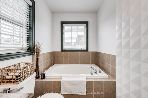 Photo 21 at 117 Four Seasons Crescent, Woodland Hill, Newmarket