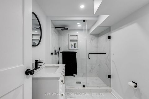 Photo 28 at 117 Four Seasons Crescent, Woodland Hill, Newmarket