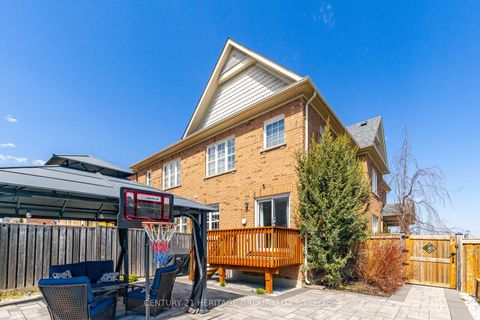 Photo 29 at 117 Four Seasons Crescent, Woodland Hill, Newmarket