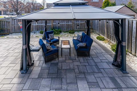 Photo 33 at 117 Four Seasons Crescent, Woodland Hill, Newmarket