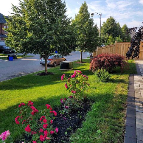 Photo 39 at 117 Four Seasons Crescent, Woodland Hill, Newmarket