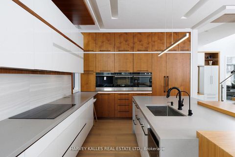 Photo 10 at 43 Ballacaine Drive, Queensway, Toronto