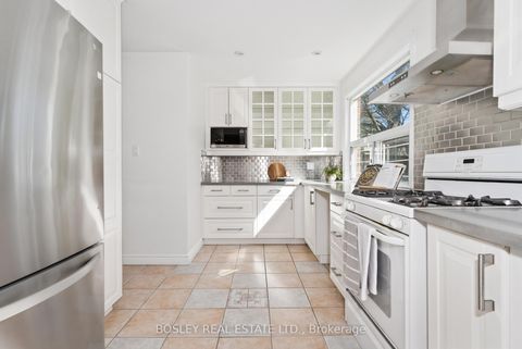 Photo 11 at 21 Bridlewood Boulevard, Sullivan, Toronto